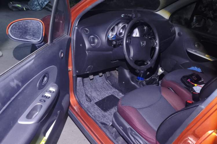 Used Baojun Lechi 2012 1.2L Manual Sport Edition Dynamic Model Driver Seat