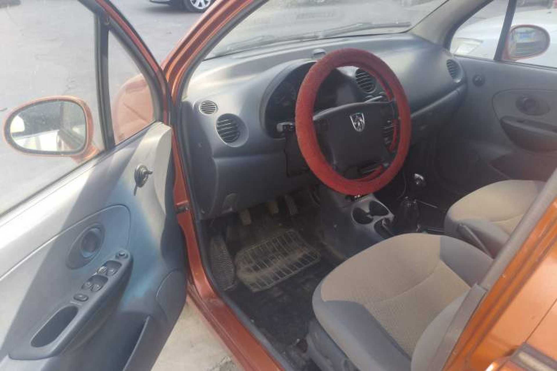 Used Baojun Lechi 2012 Revised 1.0L Manual P-TEC Standard Edition Driver Seat