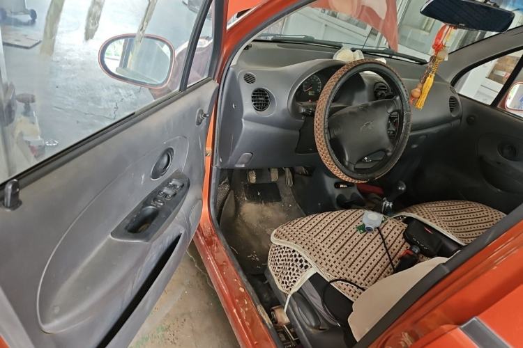 Used Baojun Lechi 2012 Revised 1.0L Manual P-TEC Standard Edition Driver Seat