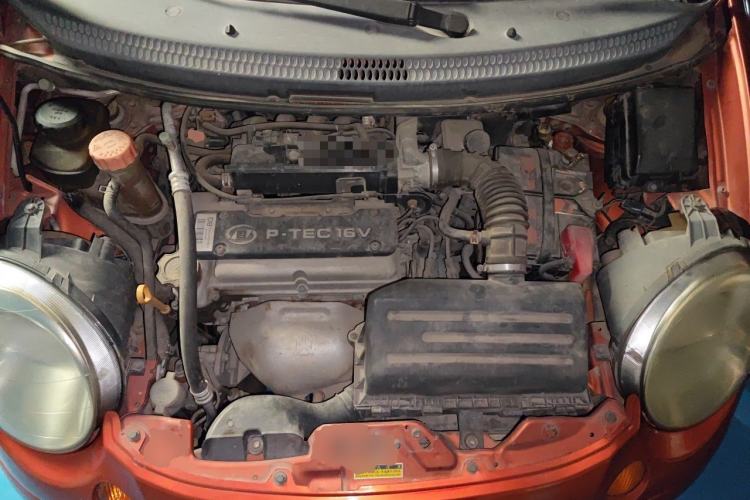 Used Baojun Lechi 2012 Revised Version 1.2L Manual Sporty Fashion Edition Engine Bay