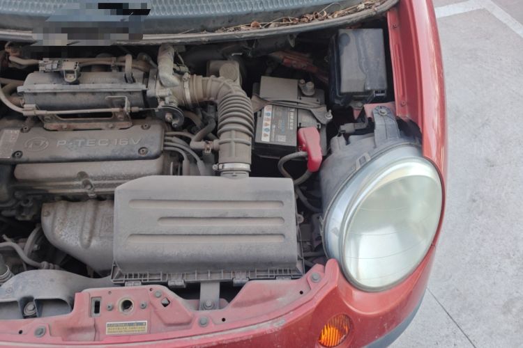 Used Baojun Lechi 2012 Revised 1.0L Manual P-TEC Standard Edition Engine Bay Left