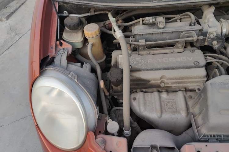 Used Baojun Lechi 2012 Revised 1.0L Manual P-TEC Standard Edition Engine Bay Right