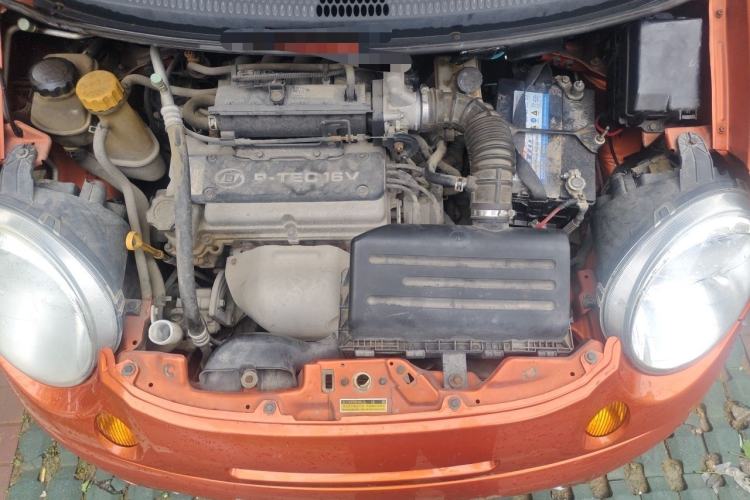Used Baojun Lechi 2012 Revised Version 1.2L Manual Sporty Edition Dynamic Type Engine Bay
