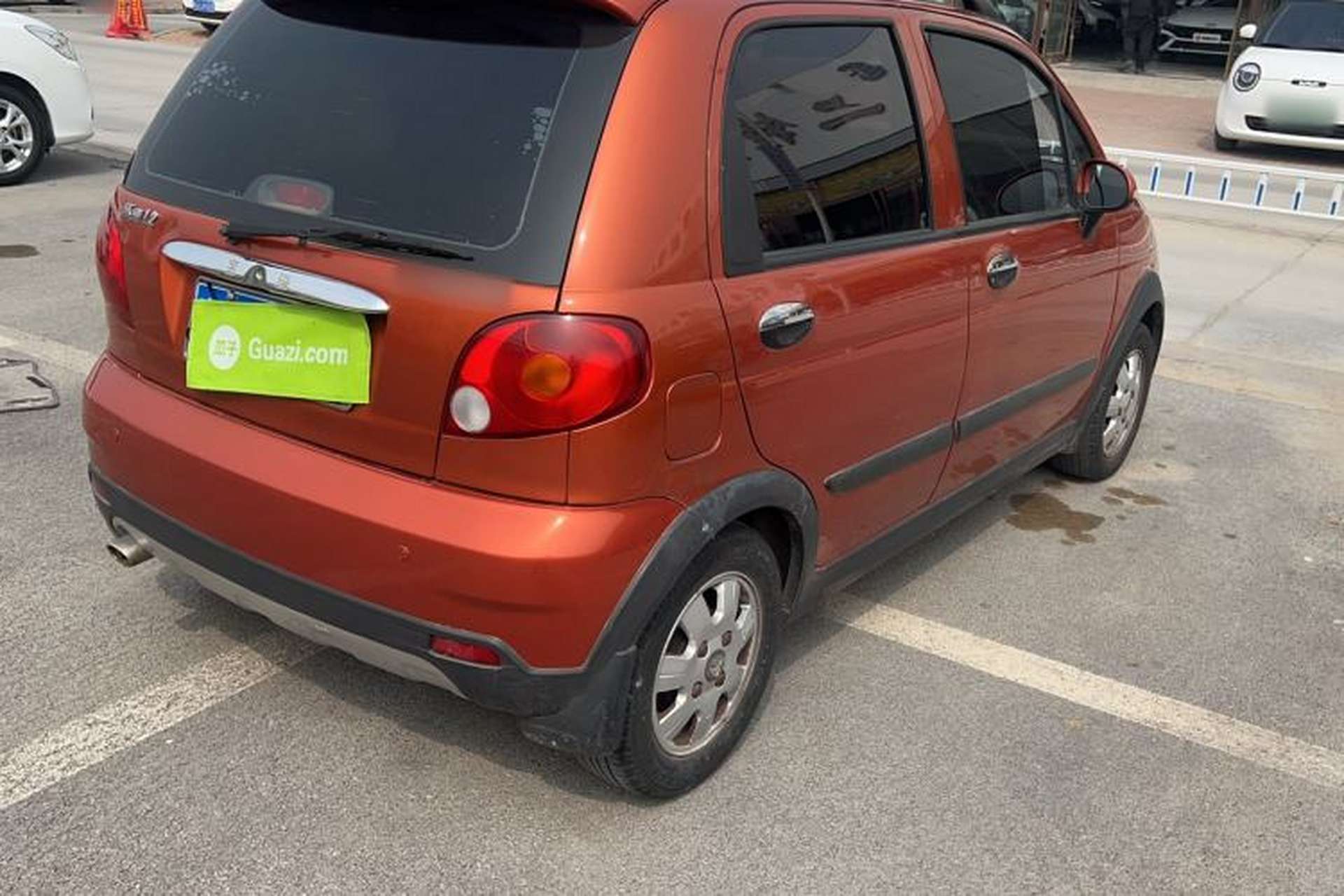 Used Baojun Lechi 2012 Revised Version 1.2L Manual Sporty Fashion Edition Exterior 6