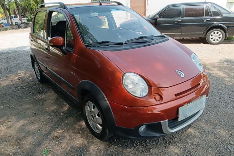 Used Baojun Lechi 2012 Revised Version 1.2L Manual Sporty Edition Dynamic Type Front Right 45 Deg