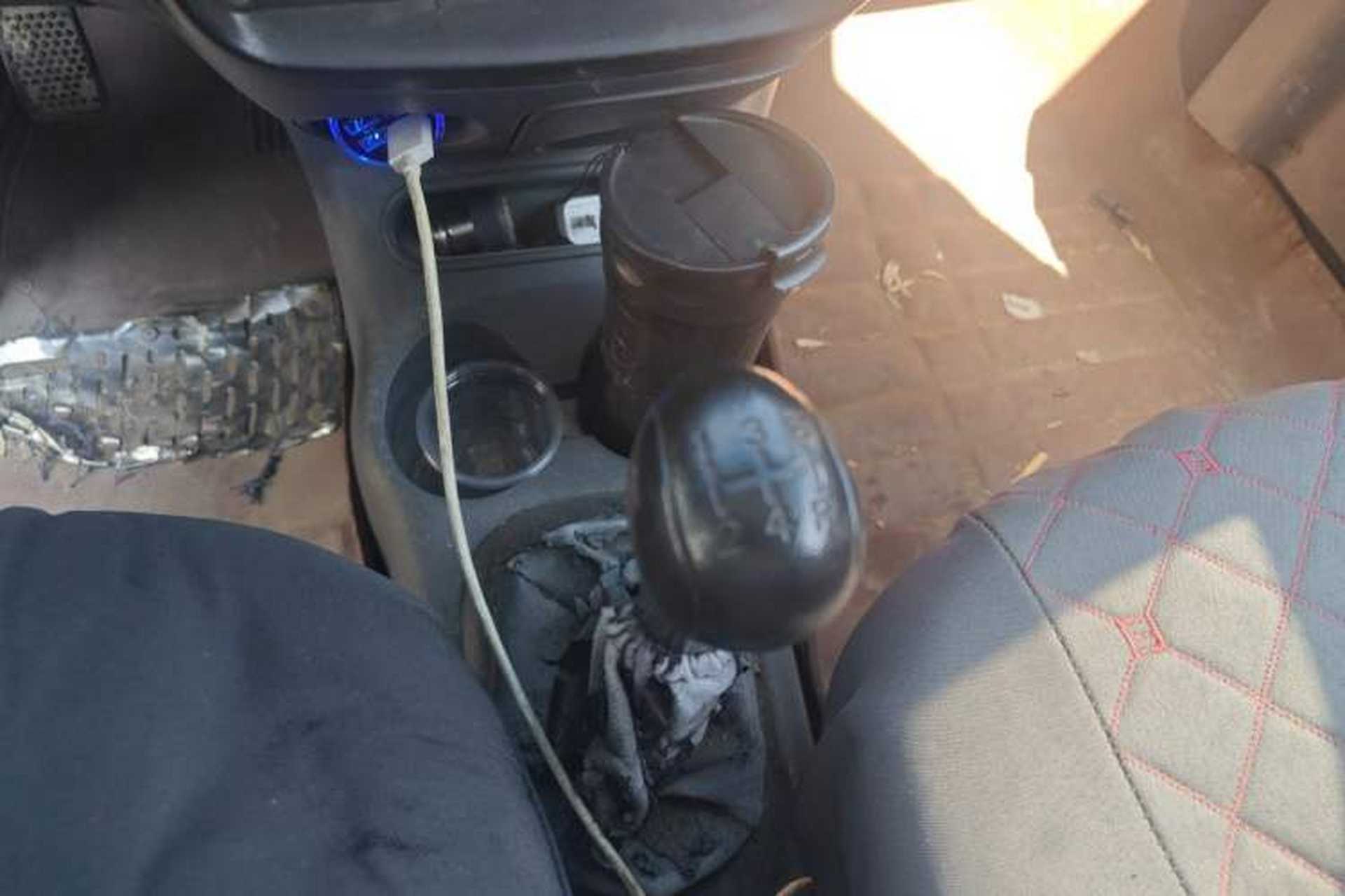 Used Baojun Lechi 2012 Revised 1.0L Manual P-TEC Standard Edition Gear Lever
