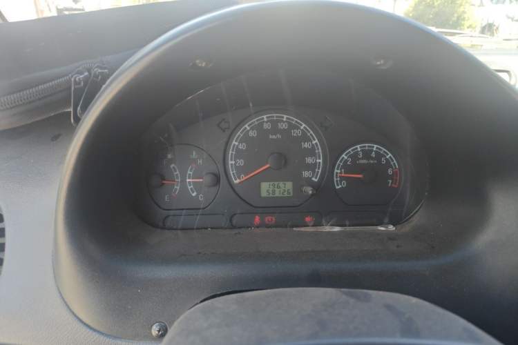 Used Baojun Lechi 2012 Revised 1.0L Manual P-TEC Standard Edition Instrument Cluster