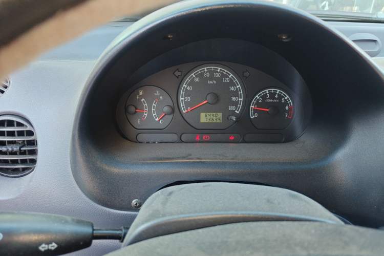 Used Baojun Lechi 2012 Revised 1.0L Manual P-TEC Standard Edition Instrument Cluster