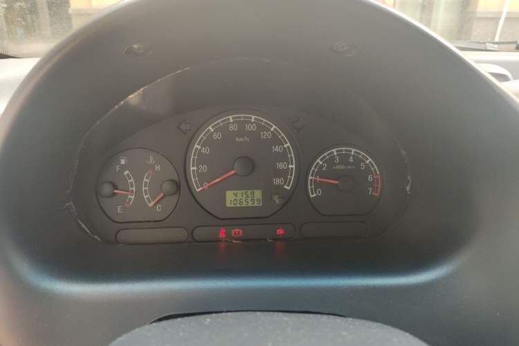 Used Baojun Lechi 2012 Revised 1.0L Manual P-TEC Standard Edition Instrument Cluster