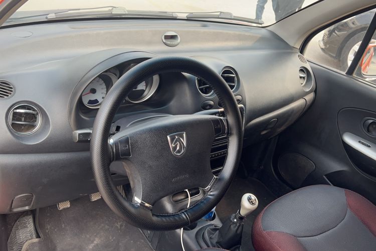 Used Baojun Lechi 2012 Revised Version 1.2L Manual Sporty Fashion Edition Interior 2