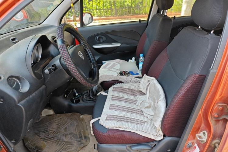 Used Baojun Lechi 2012 Revised Version 1.2L Manual Sporty Edition Dynamic Type Left Front Seat