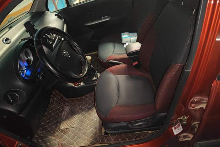 Used Baojun Lechi 2012 Revised Version 1.2L Manual Sporty Fashion Edition Left Front Seat