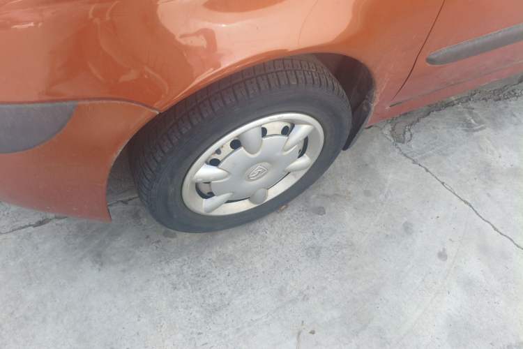 Used Baojun Lechi 2012 Revised 1.0L Manual P-TEC Standard Edition Left Front Wheel Hub