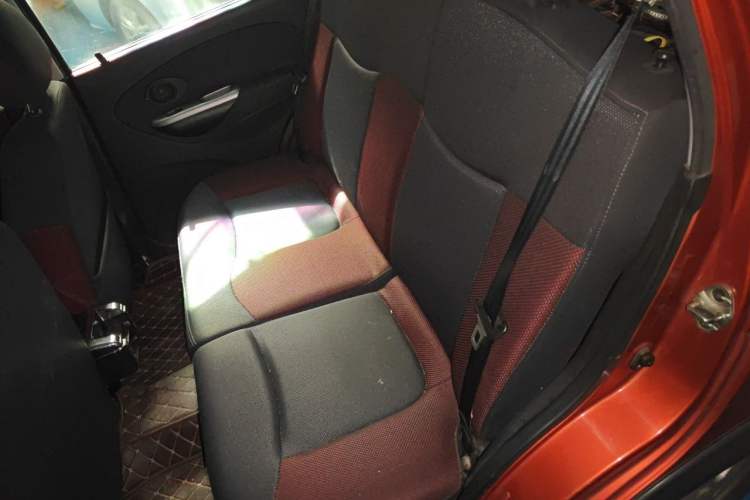 Used Baojun Lechi 2012 Revised Version 1.2L Manual Sporty Fashion Edition Left Rear Seat