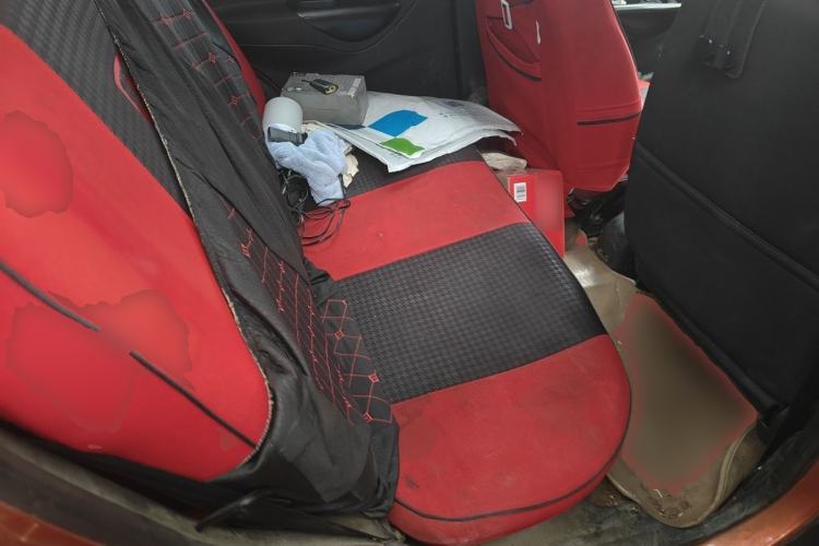 Used Baojun Lechi 2012 Revised Version 1.2L Manual Sporty Fashion Edition Left Rear Seat