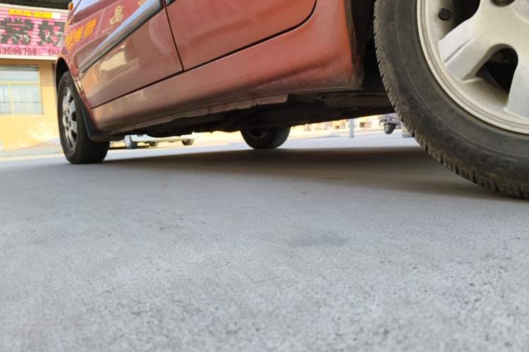 Used Baojun Lechi 2012 Revised Version 1.0L Manual P-TEC Comfort Type Left Side Sill