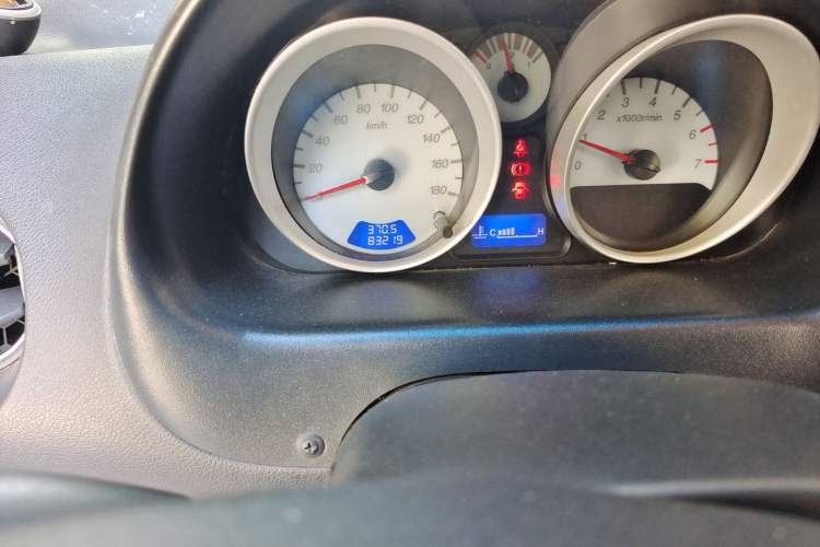 Used Baojun Lechi 2012 1.2L Manual Sports Edition Superior Model Odometer Close Up