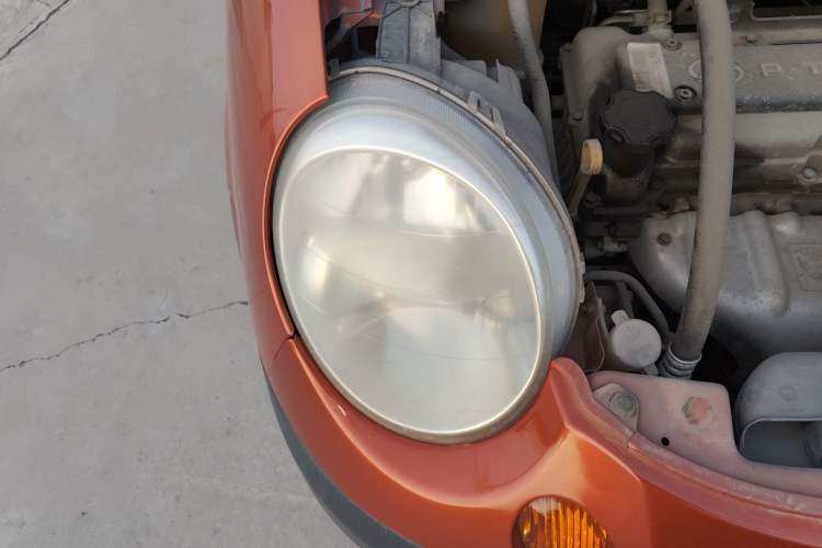 Used Baojun Lechi 2012 Revised 1.0L Manual P-TEC Standard Edition Right Front Headlight