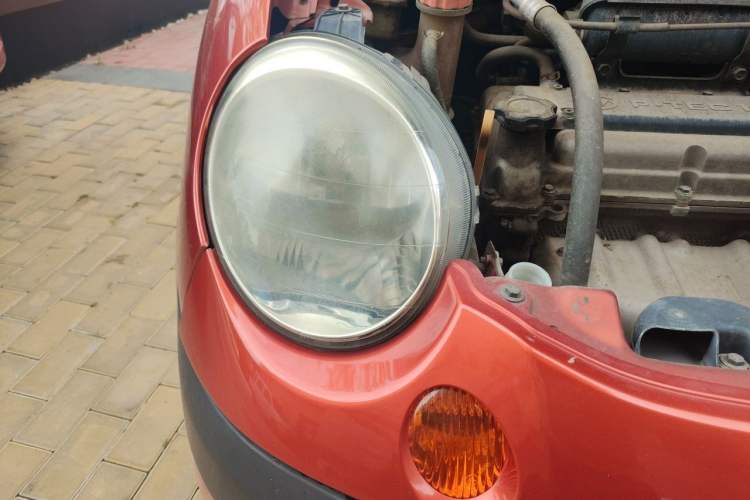 Used Baojun Lechi 2012 Revised 1.0L Manual P-TEC Standard Edition Right Front Headlight