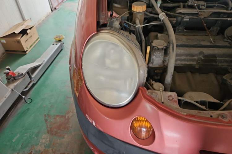Used Baojun Lechi 2012 Revised 1.0L Manual P-TEC Standard Edition Right Front Headlight