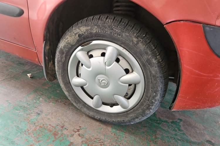 Used Baojun Lechi 2012 Revised 1.0L Manual P-TEC Standard Edition Right Front Wheel Hub
