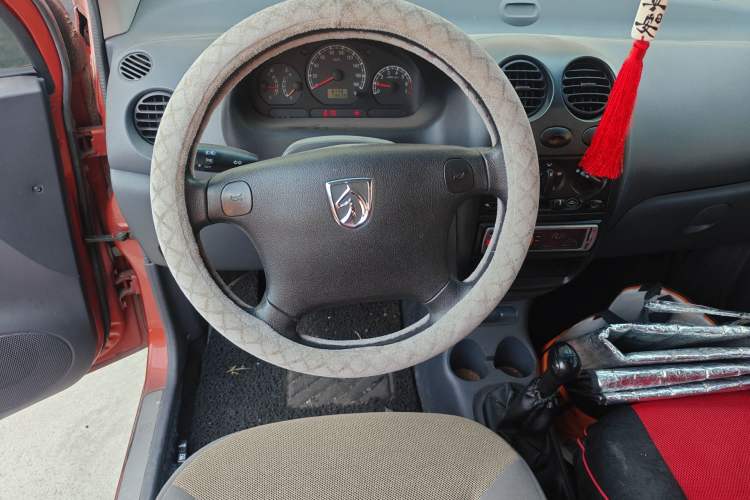 Used Baojun Lechi 2012 Revised 1.0L Manual P-TEC Standard Edition Steering Wheel