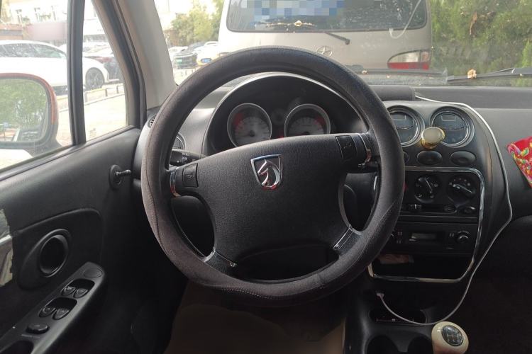 Used Baojun Lechi 2012 Revised Version 1.2L Manual Sporty Fashion Edition Steering Wheel