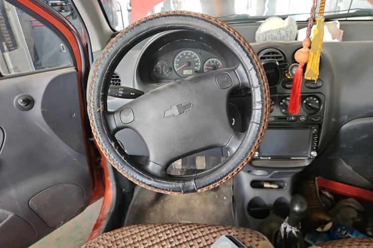 Used Baojun Lechi 2012 Revised 1.0L Manual P-TEC Standard Edition Steering Wheel