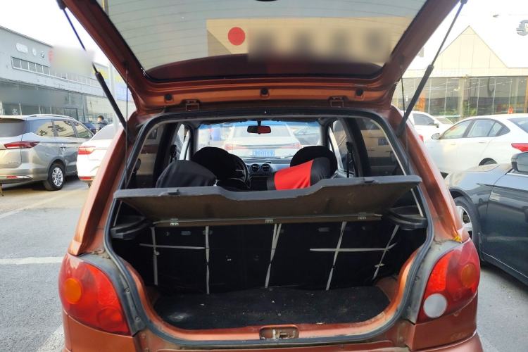 Used Baojun Lechi 2012 Revised Version 1.2L Manual Sporty Fashion Edition Trunk