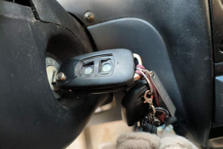 Used Baojun Lechi 2012 Revised 1.0L Manual P-TEC Standard Edition Vehicle Key