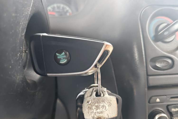 Used Baojun Lechi 2012 Revised 1.0L Manual P-TEC Standard Edition Vehicle Key