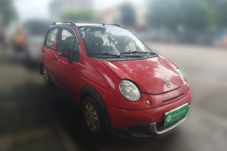 Used Baojun Lechi 2012 Revised Version 1.2L Manual Sports Edition Superior Type Front Right 45 Deg