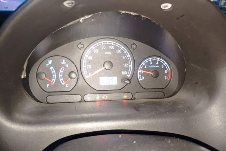 Used Baojun Lechi 2012 Revised 1.0L Manual P-TEC Standard Edition Instrument Cluster