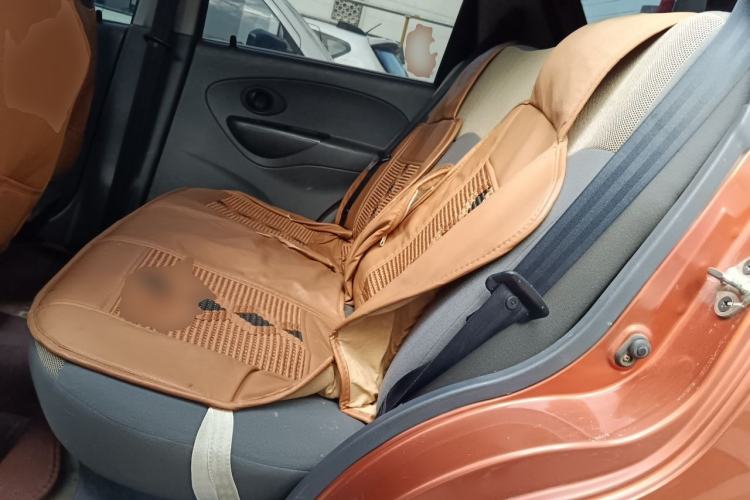 Used Baojun Lechi 2012 Revised 1.0L Manual P-TEC Standard Edition Left Rear Seat