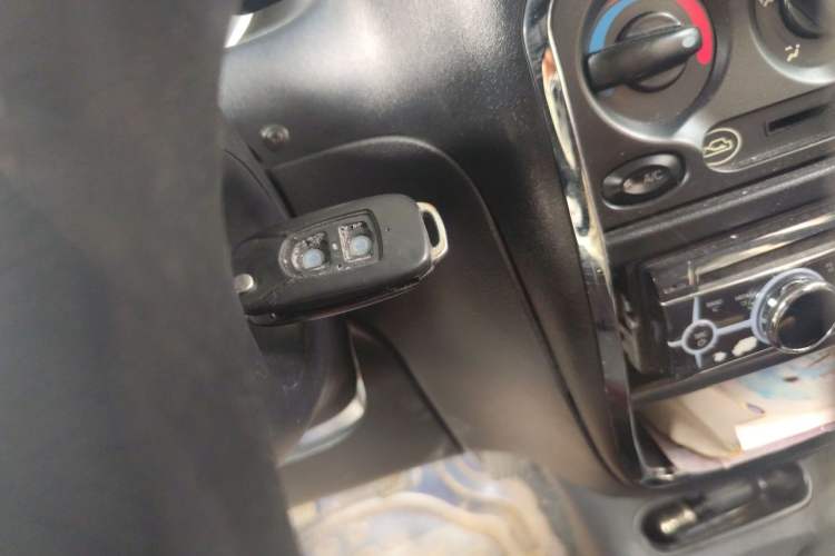 Used Baojun Lechi 2012 Revised Version 1.2L Manual Sports Edition Superior Type Vehicle Key