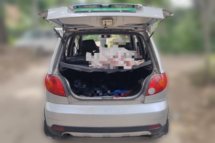 Used Baojun Lechi 2012 Revised Version 1.2L Manual Sporty Edition Dynamic Type Trunk