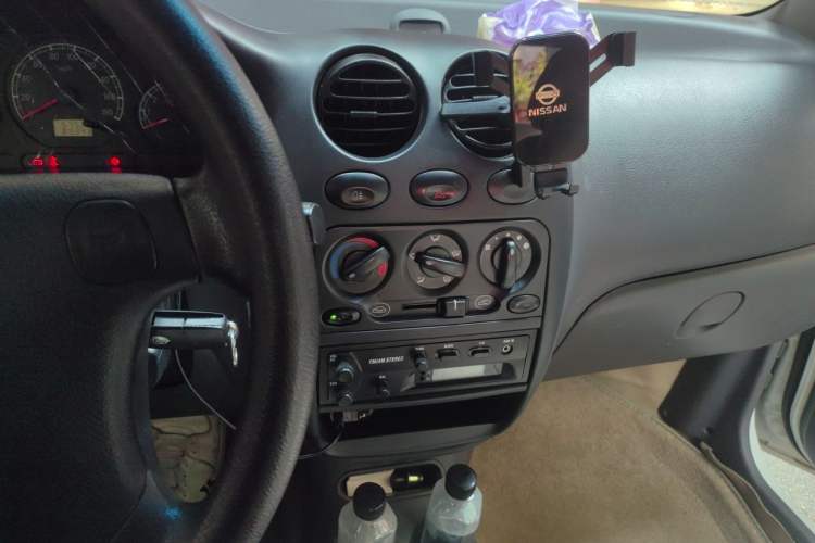 Used Baojun Lechi 2012 Revised 1.0L Manual P-TEC Standard Edition Audio And AC Panel