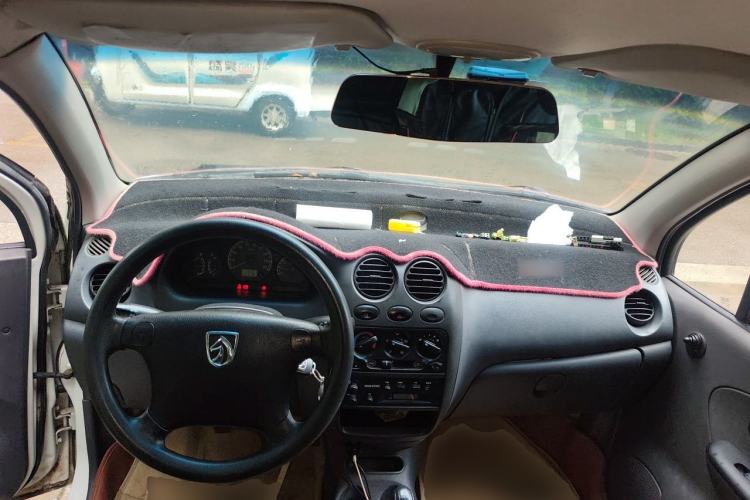 Used Baojun Lechi 2012 Revised 1.0L Manual P-TEC Standard Edition Center Console