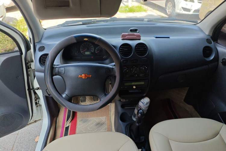 Used Baojun Lechi 2012 Revised 1.0L Manual P-TEC Standard Edition Center Console