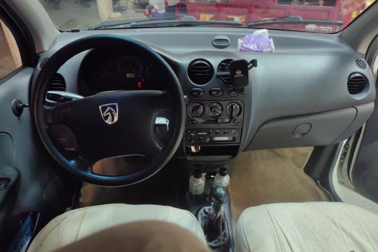 Used Baojun Lechi 2012 Revised 1.0L Manual P-TEC Standard Edition Center Console