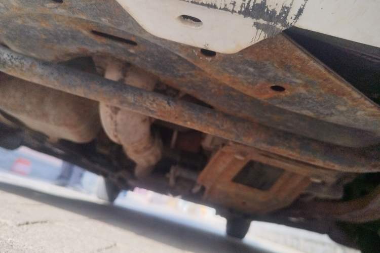 Used Baojun Lechi 2012 Revised 1.0L Manual P-TEC Standard Edition Chassis Front