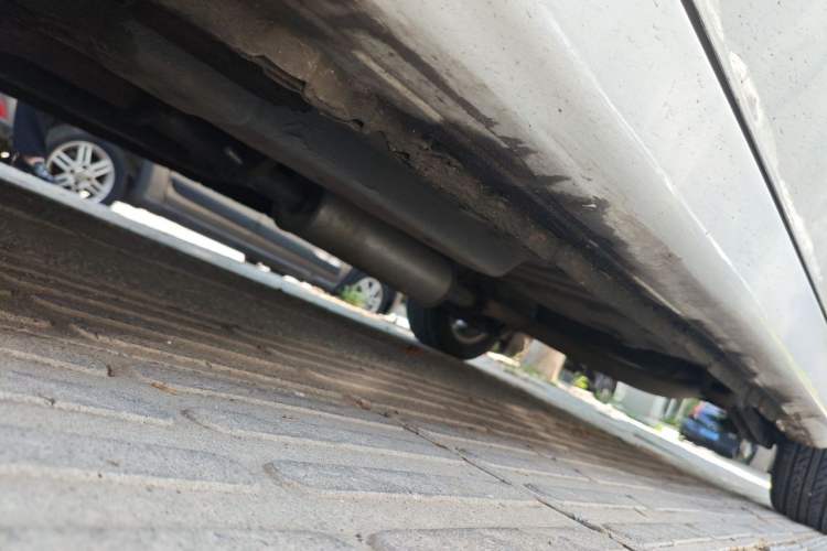 Used Baojun Lechi 2012 Revised 1.0L Manual P-TEC Standard Edition Chassis Front Left