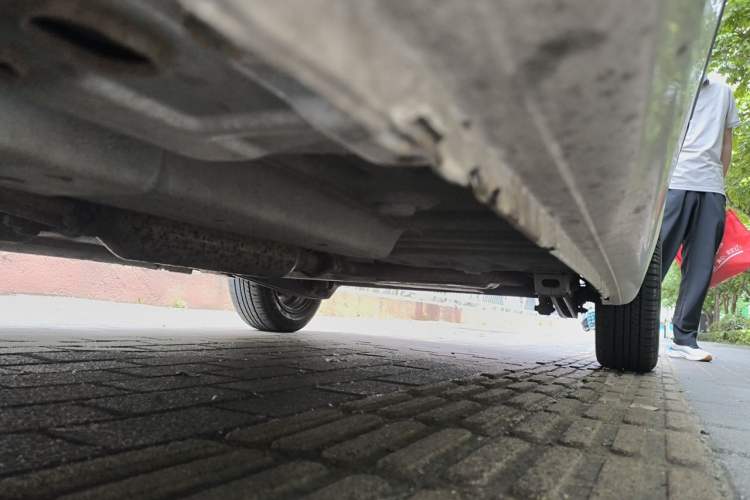 Used Baojun Lechi 2012 Revised 1.0L Manual P-TEC Standard Edition Chassis Front Left