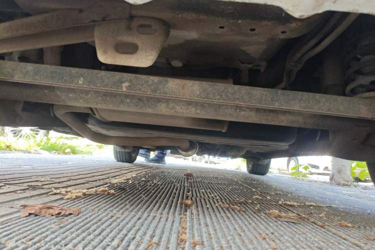 Used Baojun Lechi 2012 Revised 1.0L Manual P-TEC Standard Edition Chassis Rear