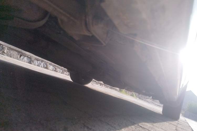 Used Baojun Lechi 2012 Revised 1.0L Manual P-TEC Standard Edition Chassis Rear Right