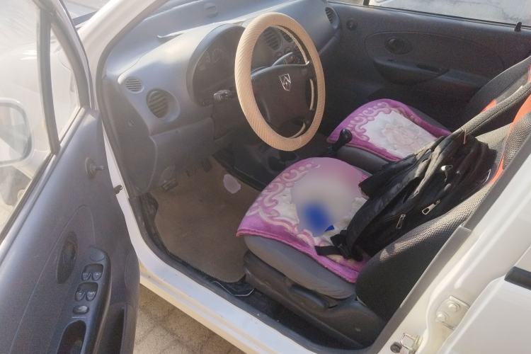 Used Baojun Lechi 2012 Revised 1.0L Manual P-TEC Standard Edition Driver Seat