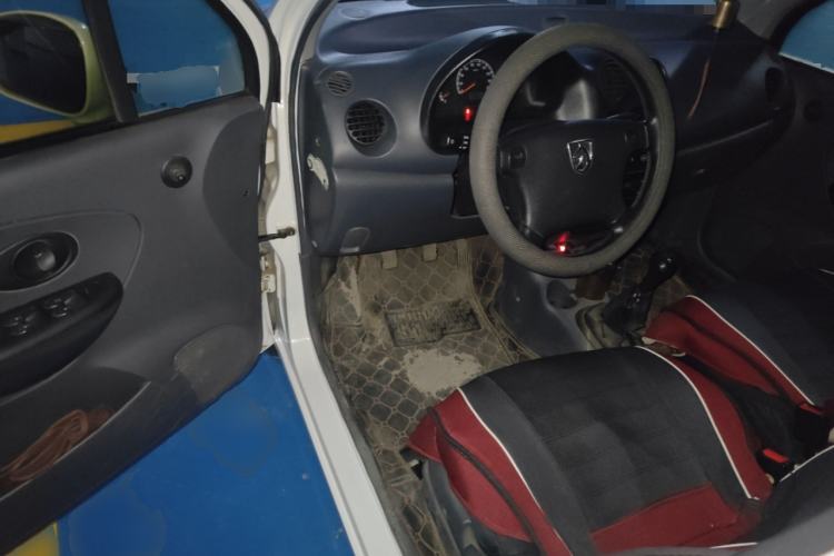 Used Baojun Lechi 2012 Revised 1.0L Manual P-TEC Standard Edition Driver Seat