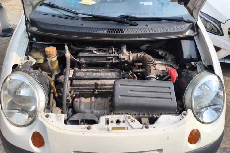 Used Baojun Lechi 2012 Revised 1.0L Manual P-TEC Standard Edition Engine Bay