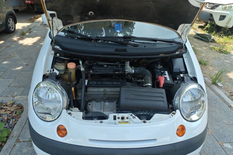 Used Baojun Lechi 2012 Revised 1.0L Manual P-TEC Standard Edition Engine Bay