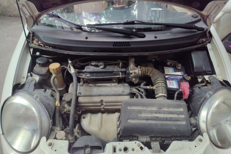 Used Baojun Lechi 2012 Revised 1.0L Manual P-TEC Standard Edition Engine Bay